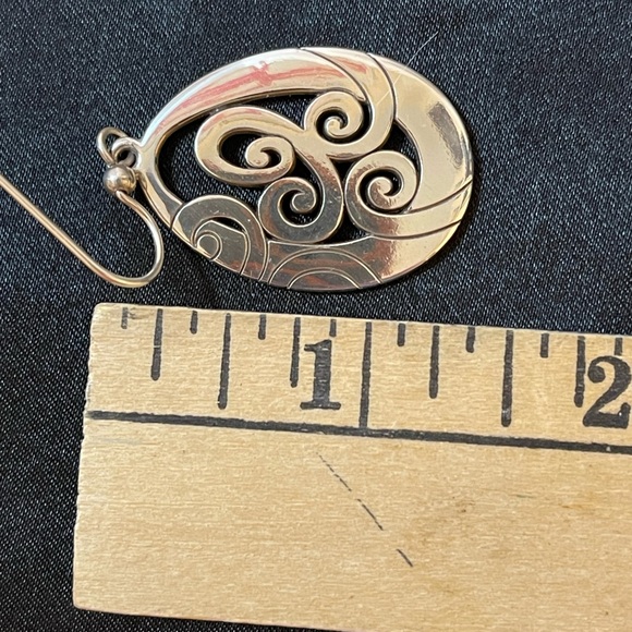 Brighton Silver Swirl Oval Pendant Necklace with Matching Earrings - Picture 9 of 9